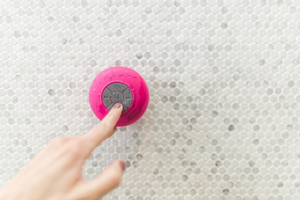 Shower Speaker Stuck To Wall