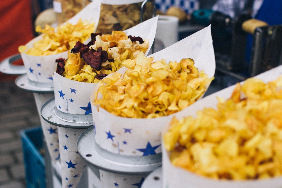 Potato and beetroot chips