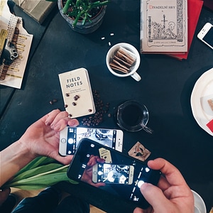 Shooting coffee with smartphones photo