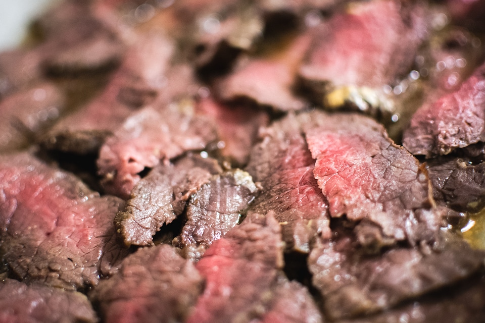 Medium roastbeef close up