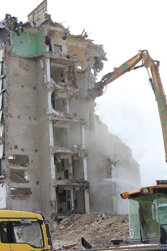 Destruction of a staircase