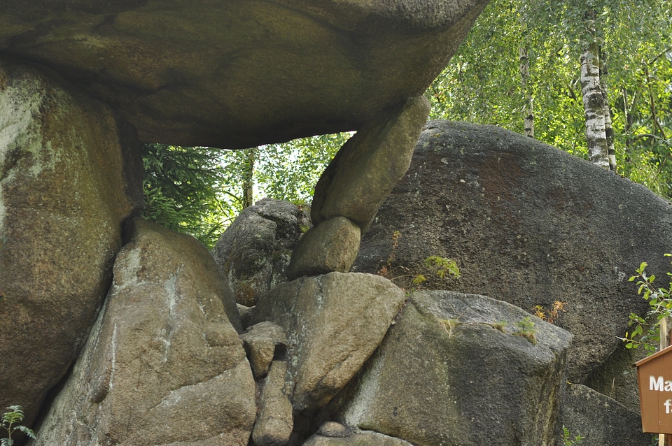 Fragile rock-construction – “Mausefalle” in the harz