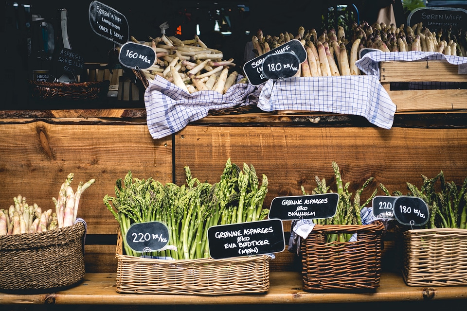 Asparagus at farmers market