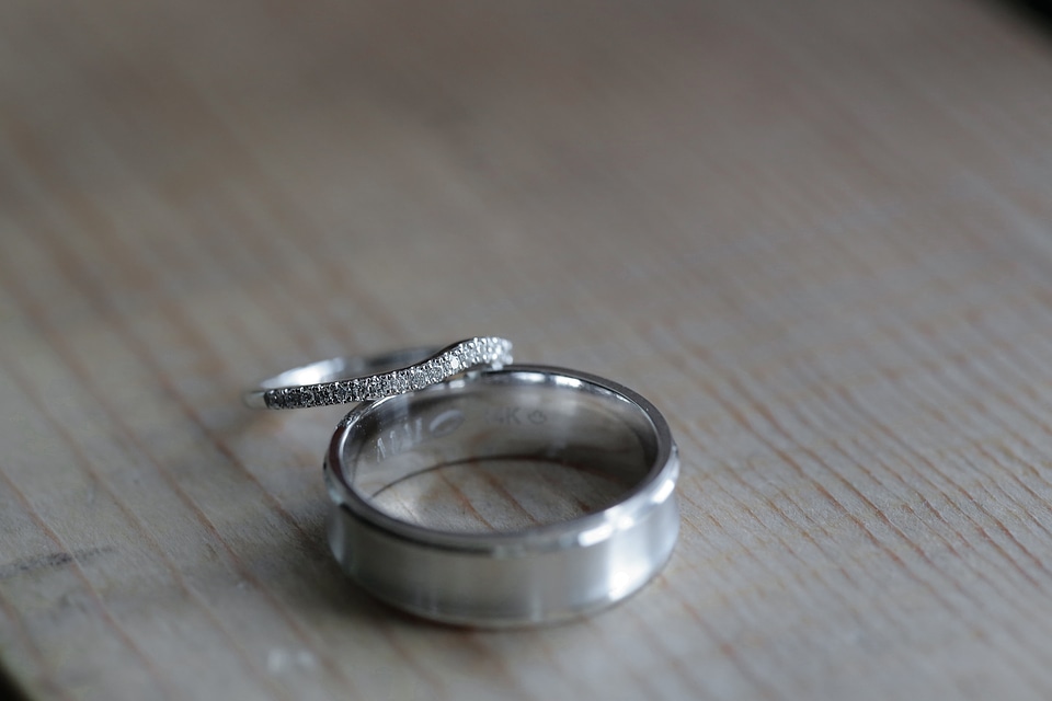 Brilliant rings platinum