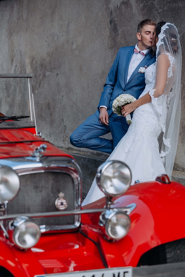 Kiss portrait newlyweds