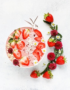Pretty strawberry smoothie bowl photo