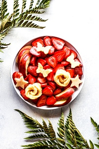 Fresh strawberry platter photo