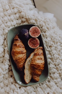 Croissants and figs snack photo