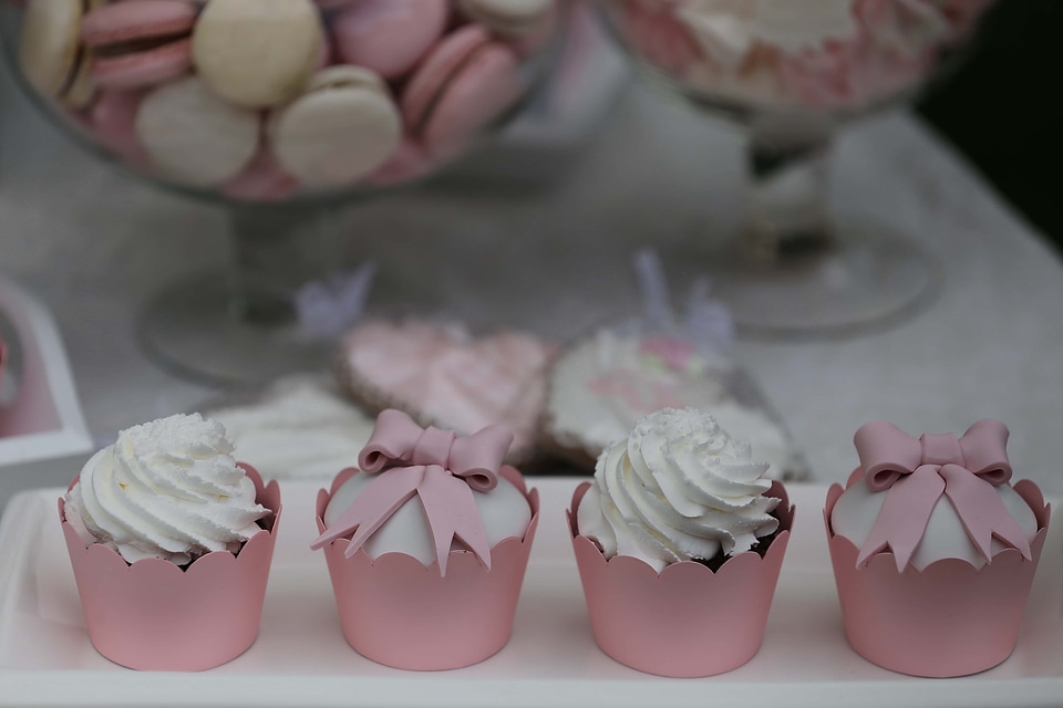 Cupcake cream meringue