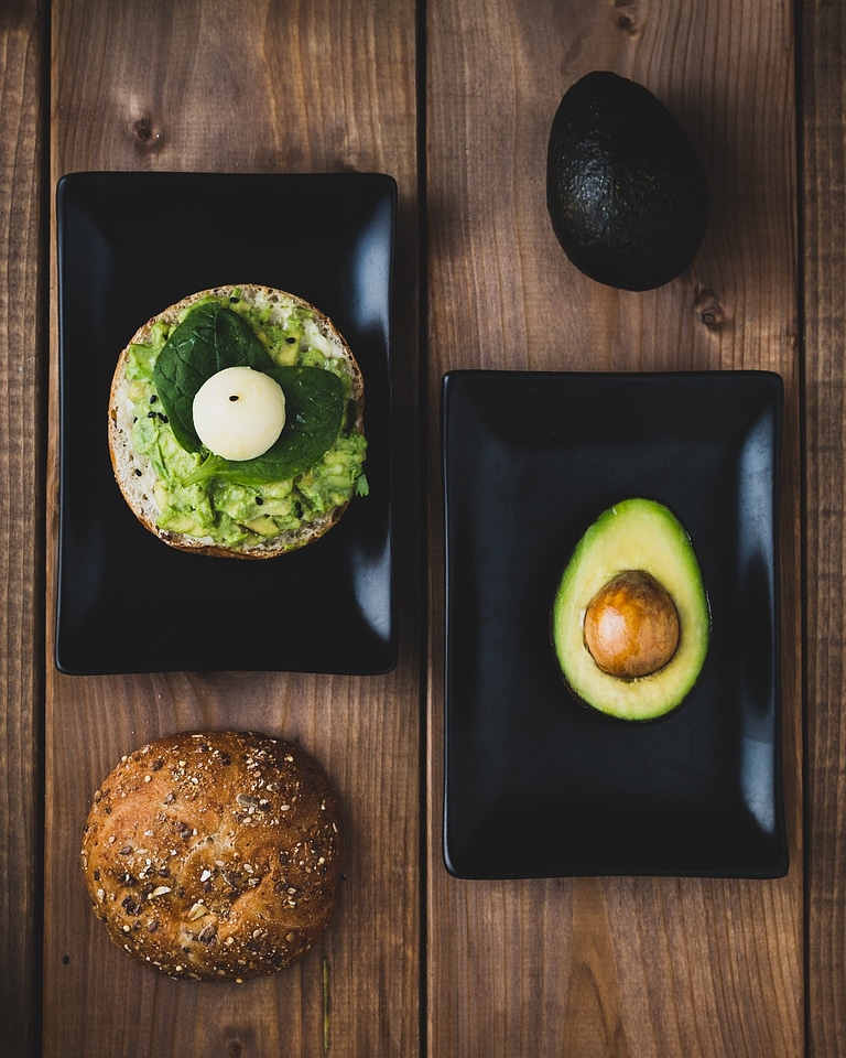 Preparing avocado sandwich