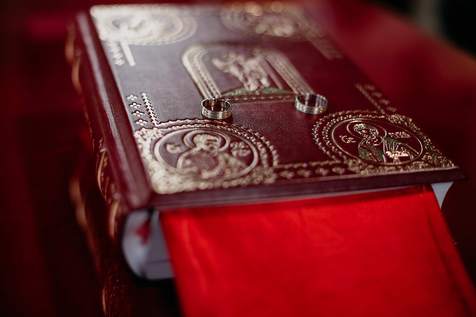 Wedding Ring bible close-up