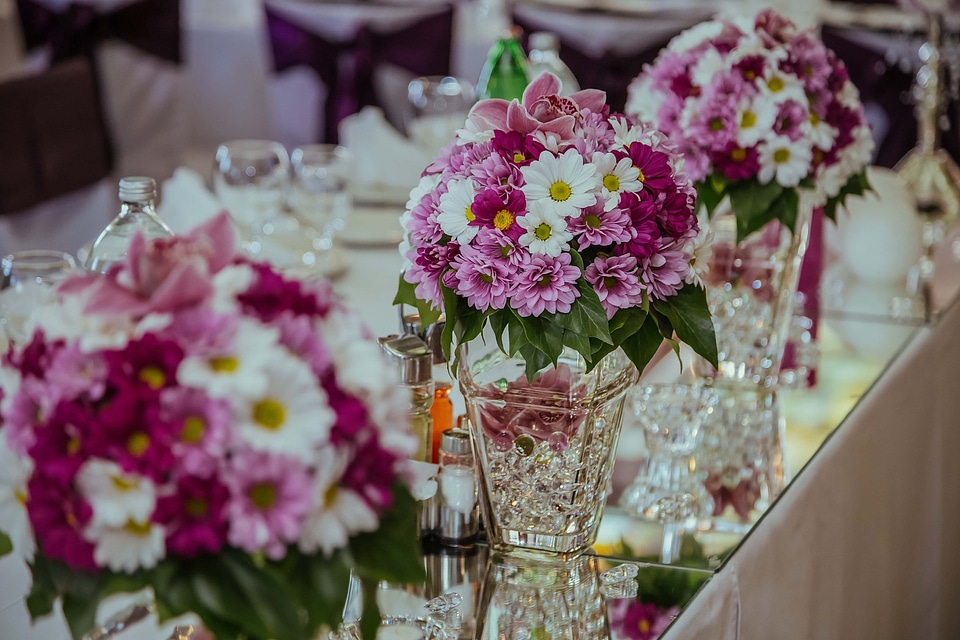 Vase arrangement flower