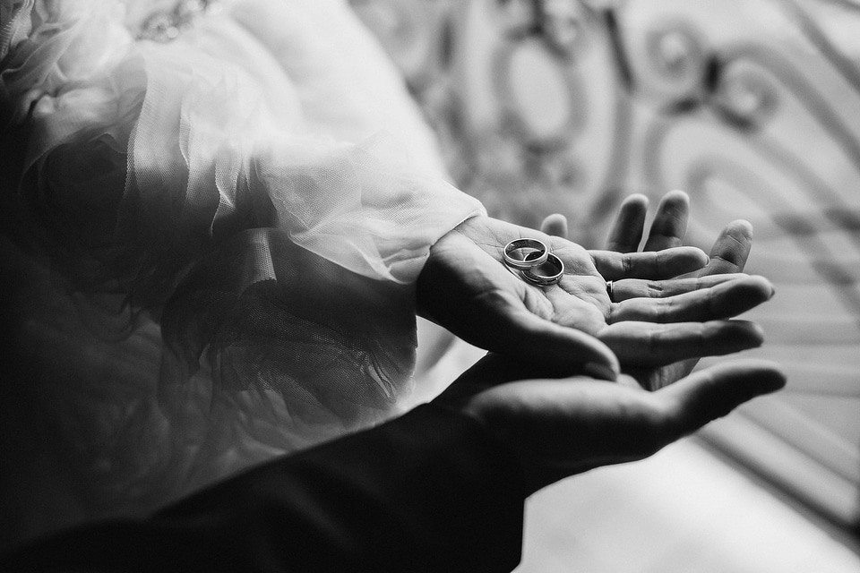 Romance hands love