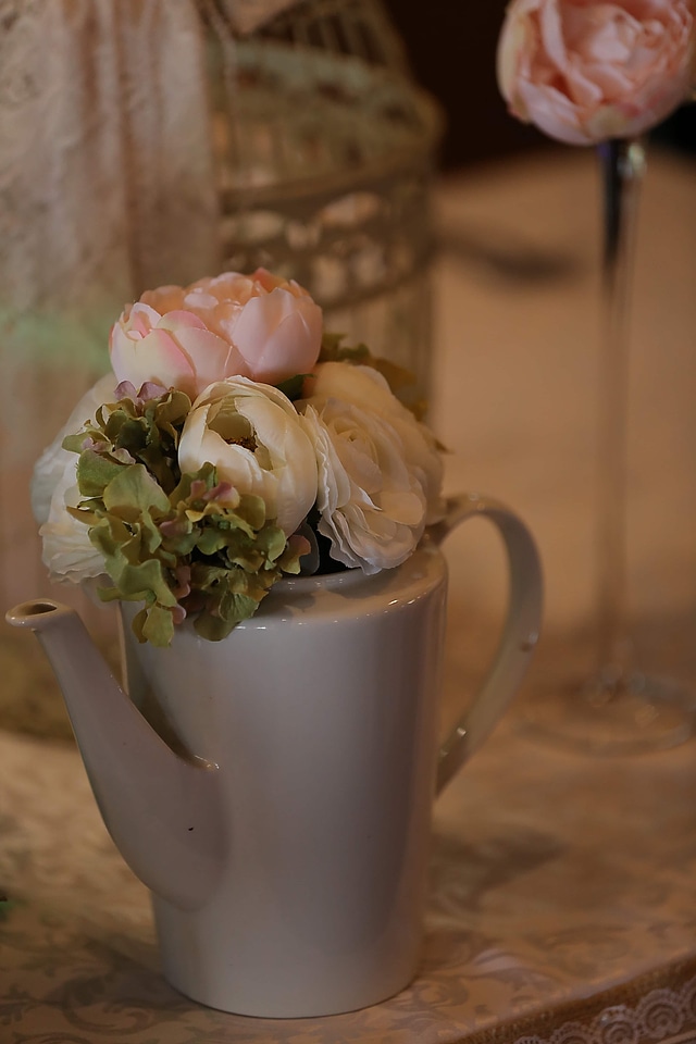 Vase pitcher white