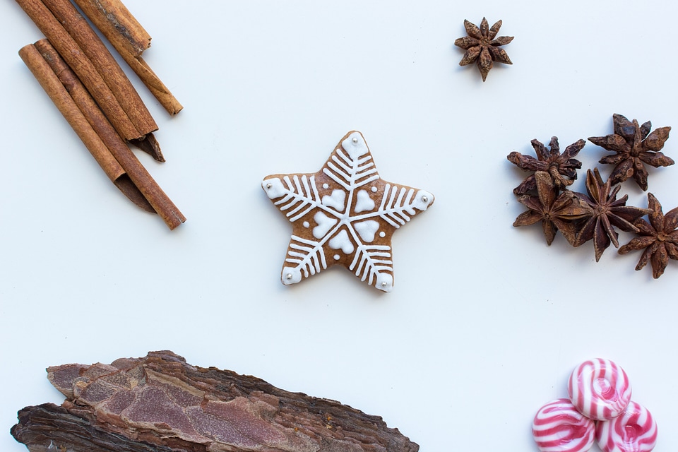 Cute homemade Christmas cinnamon gingerbread