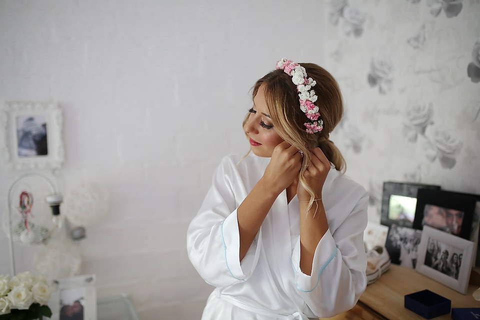 Morning preparation bride