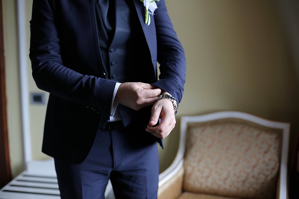 Groom fashion salon