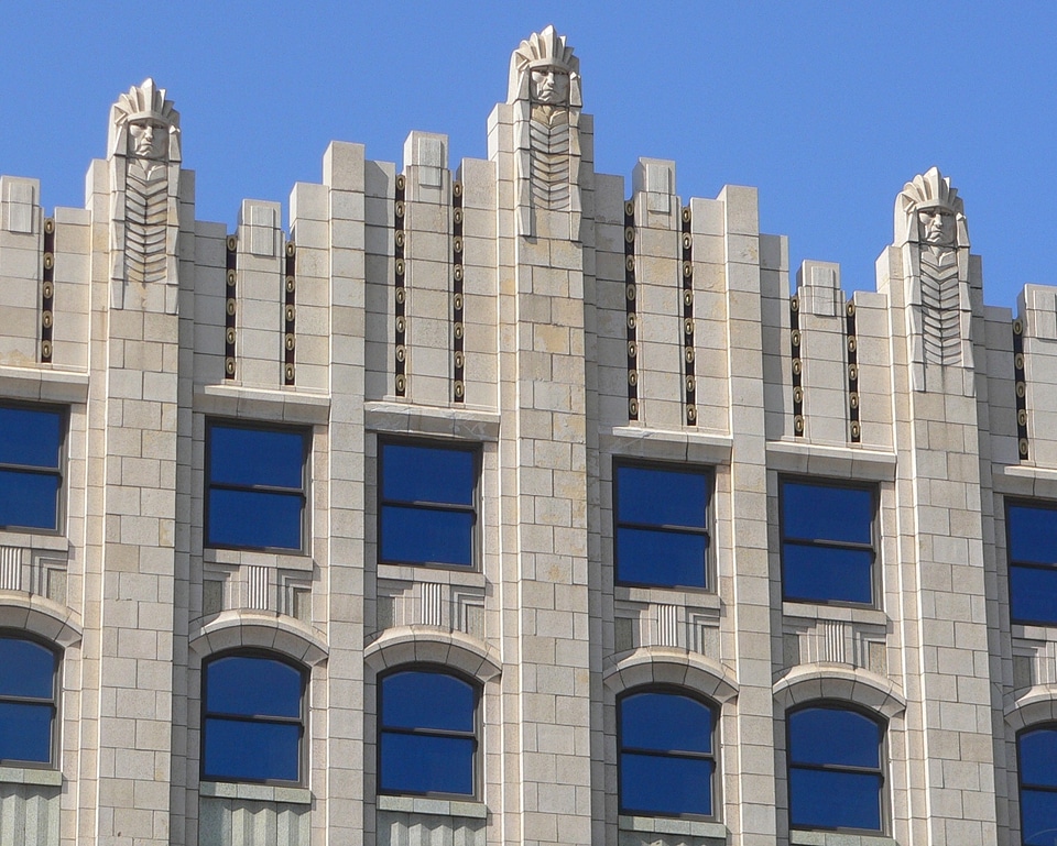 Structure brick windows