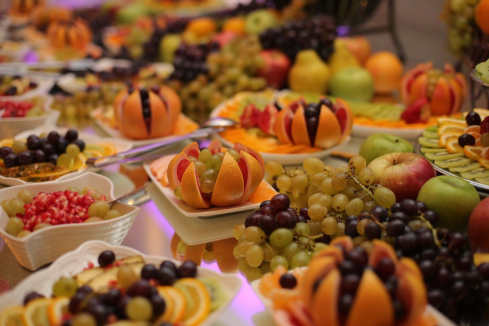 Buffet grapes fruit