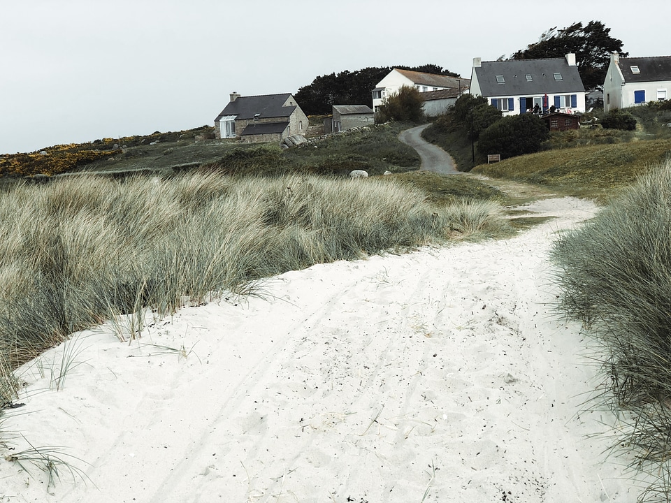 Ile de Batz Sand Path photo