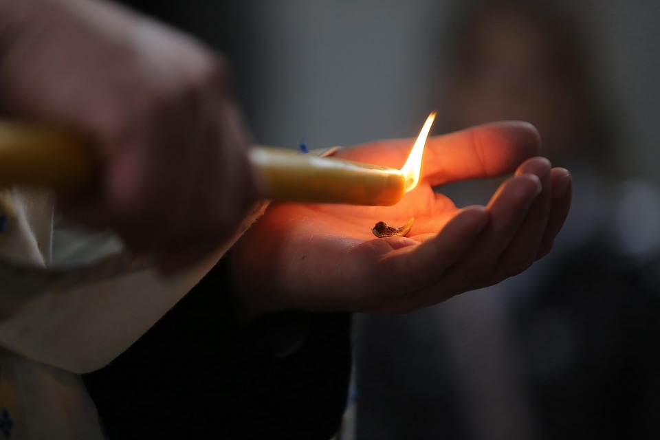 Candle candlelight flame