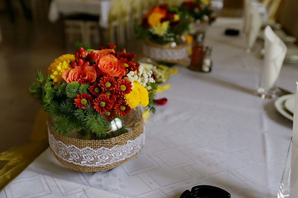 Roses bouquet vase photo