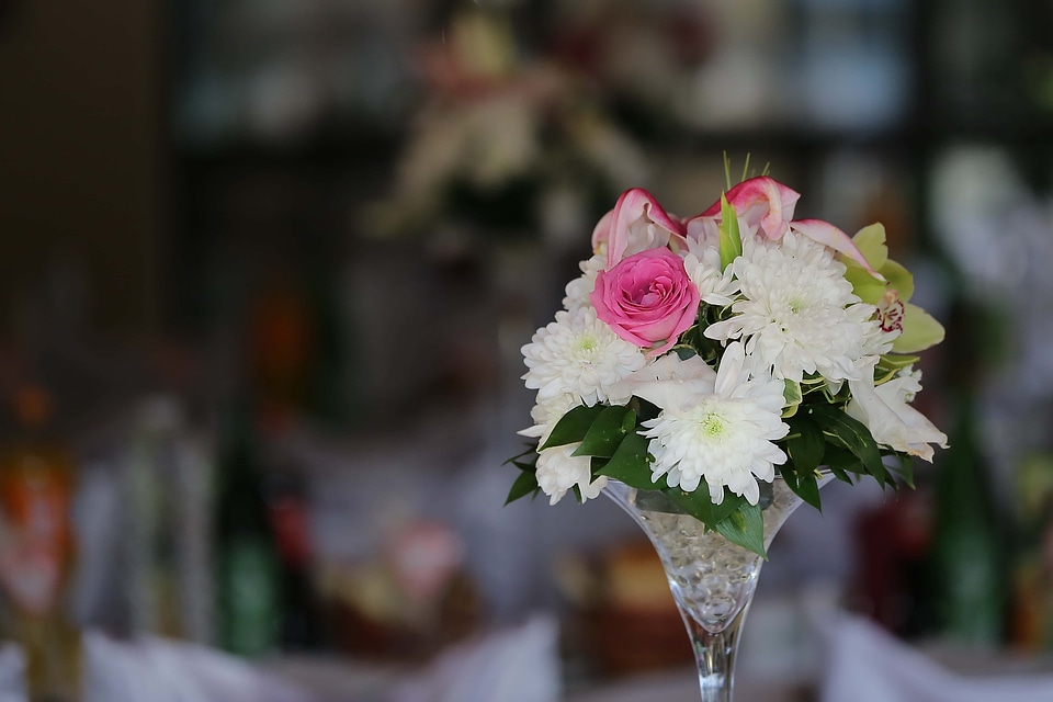 Crystal vase chrysanthemum