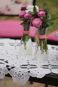 Vase tablecloth bouquet photo