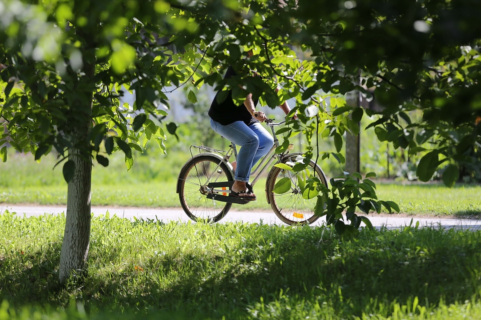 Outdoor bicycle recreation