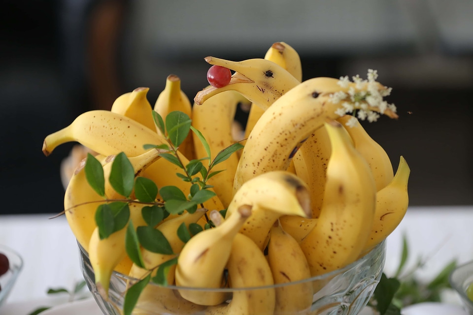 Decoration bowl banana
