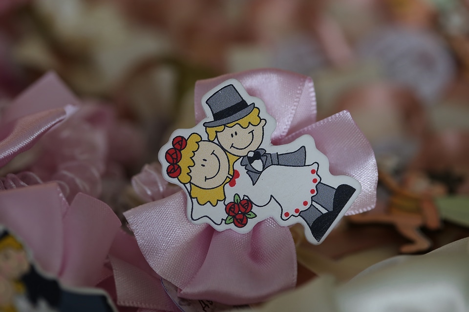 Graphic bride groom