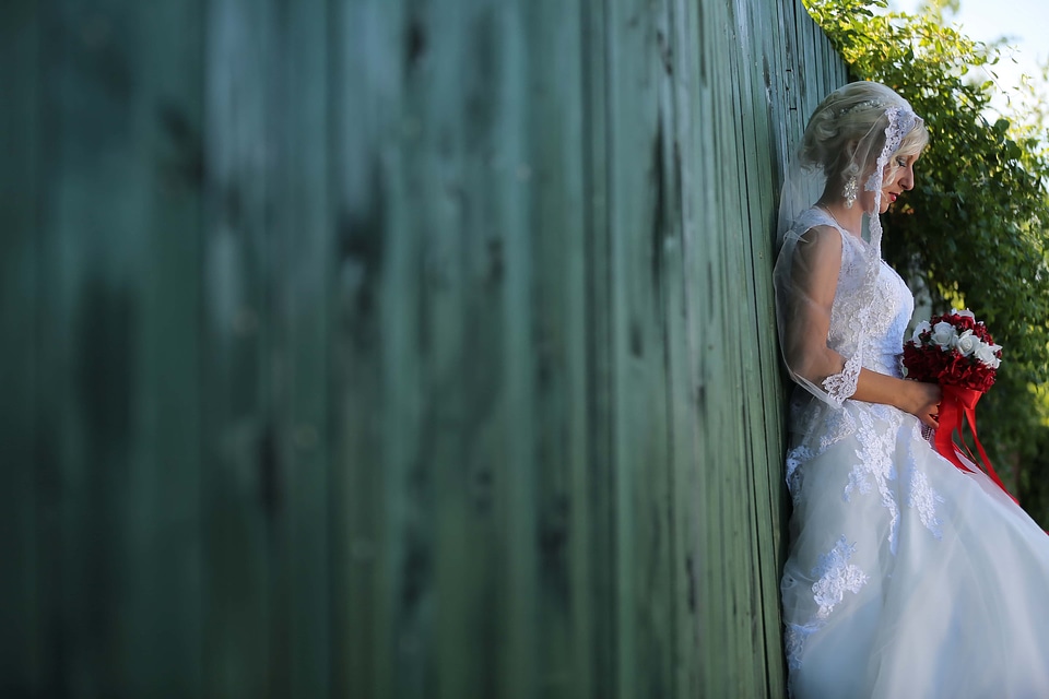 Think bride wedding bouquet