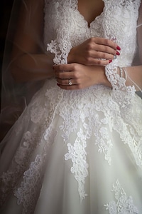 Wedding Dress salon model photo