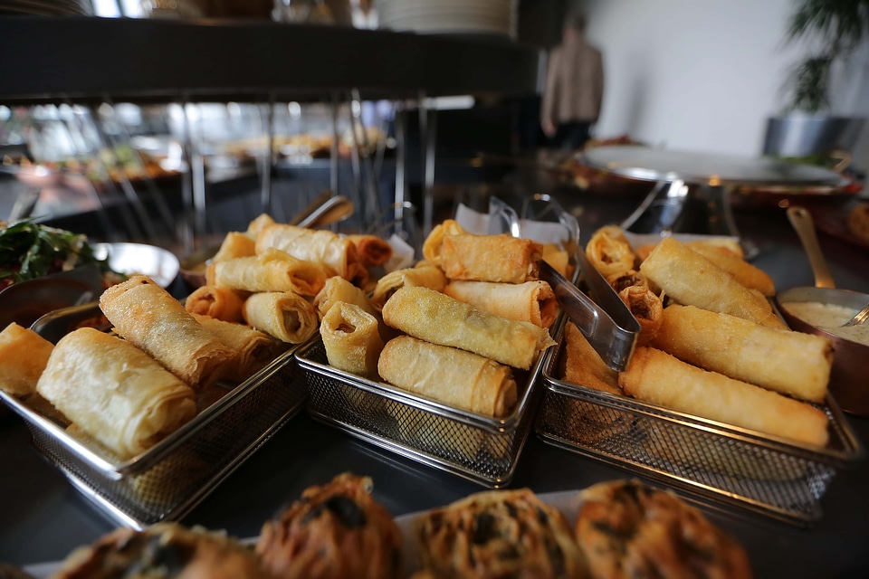 Cafeteria restaurant baked goods