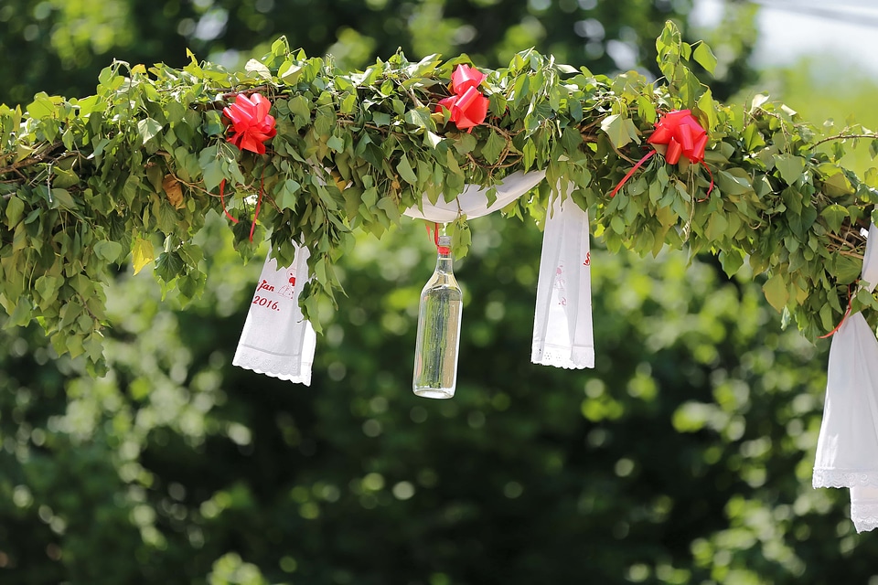 Decoration bottle hanging