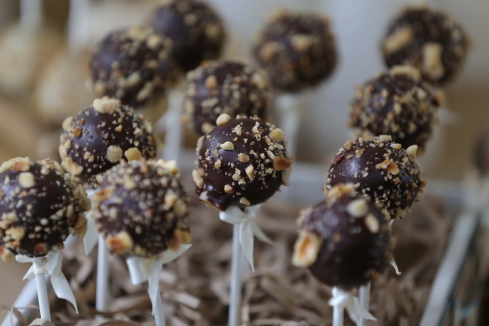 Lollipop chocolate walnut