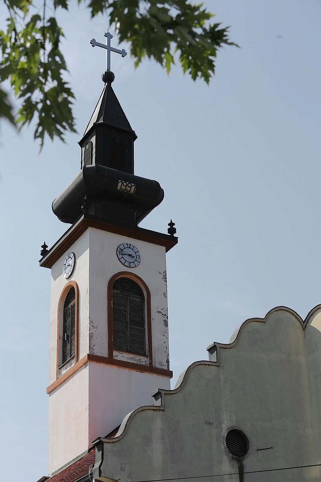 Church christianity cross