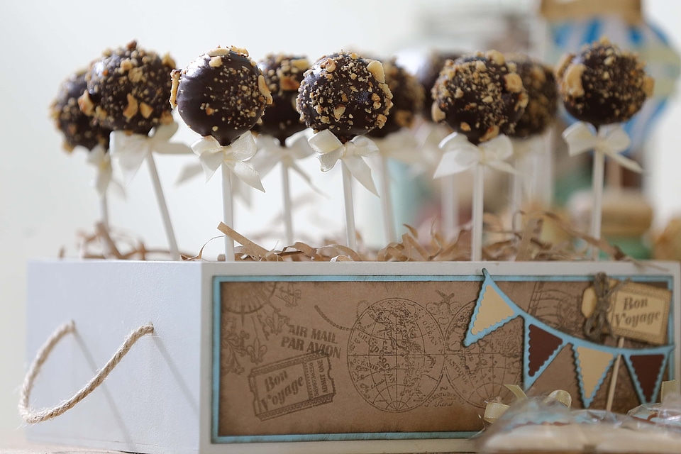 Lollipop chocolate caramel