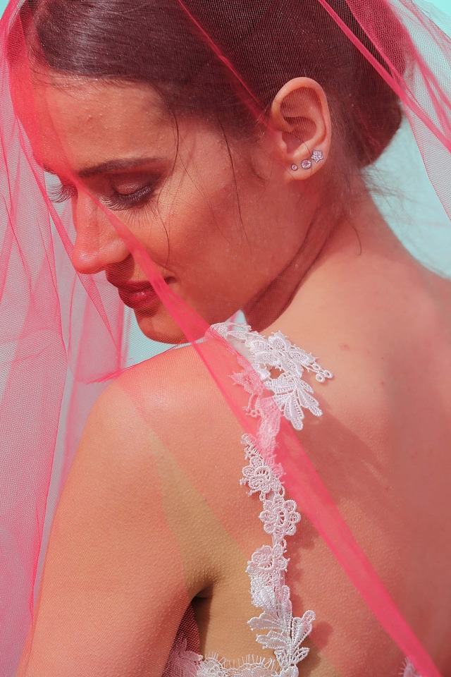 Wedding Dress red veil