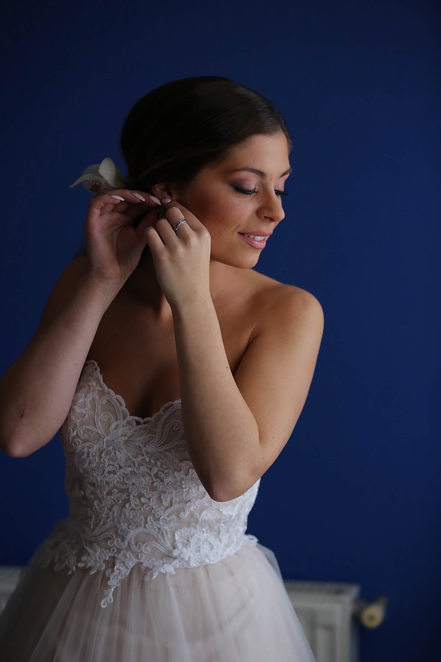 Bride preparation jewelry