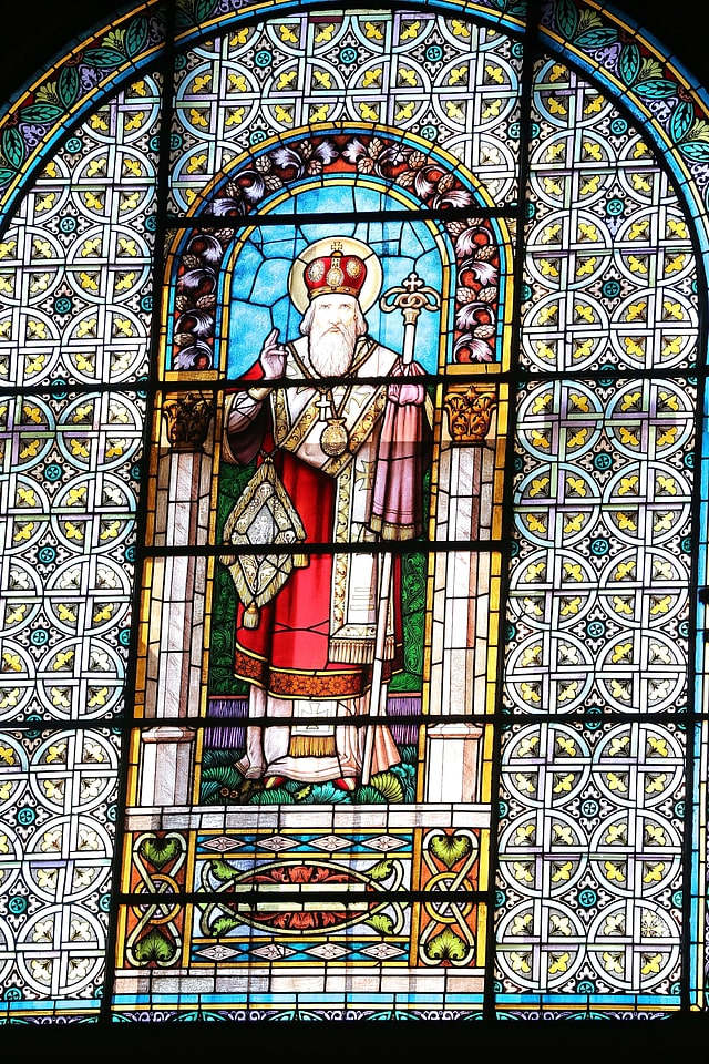 King kingdom stained glass
