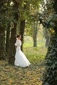 Bride forest glamour