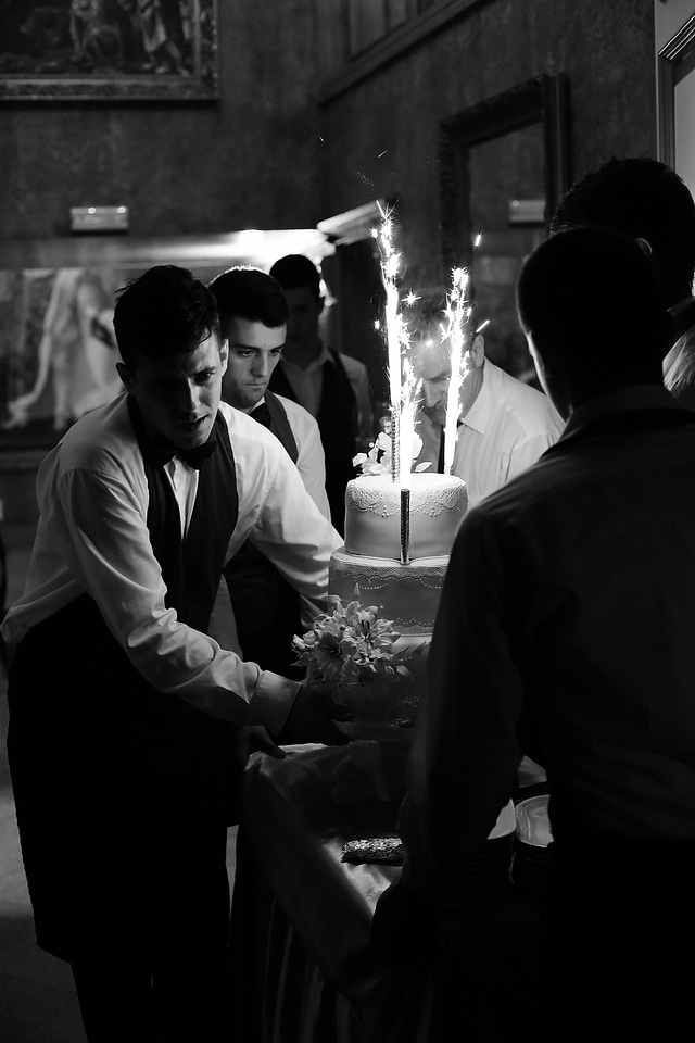 Bartender wedding cake restaurant