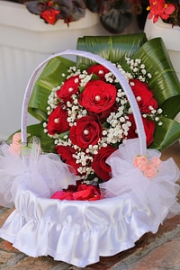 Basket wedding dress rose photo