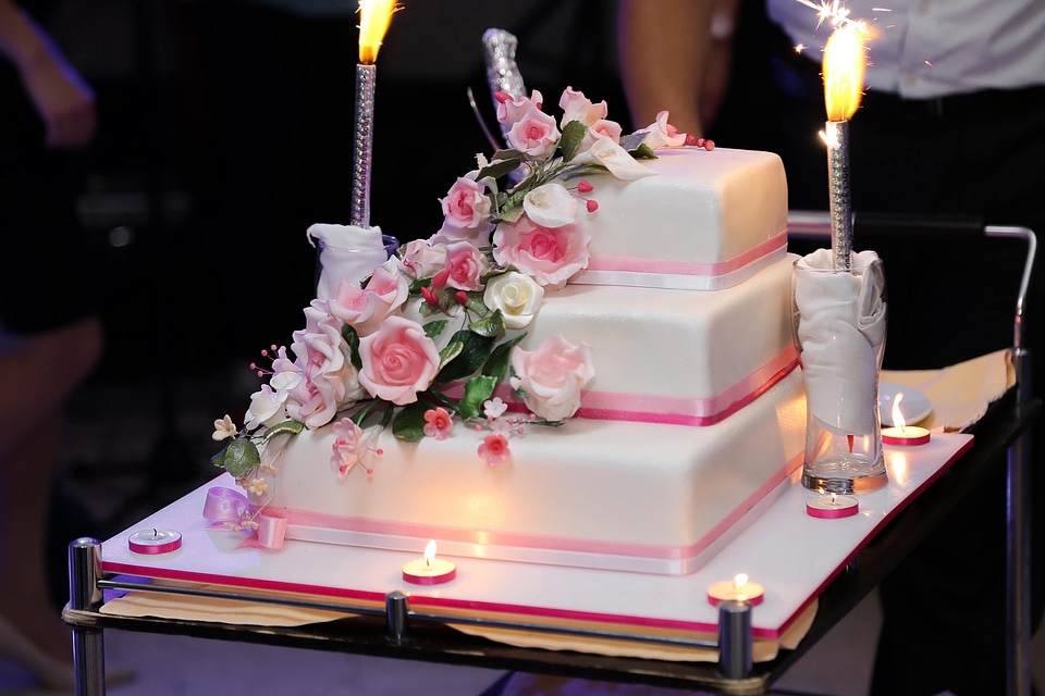 Wedding Venue wedding cake candles