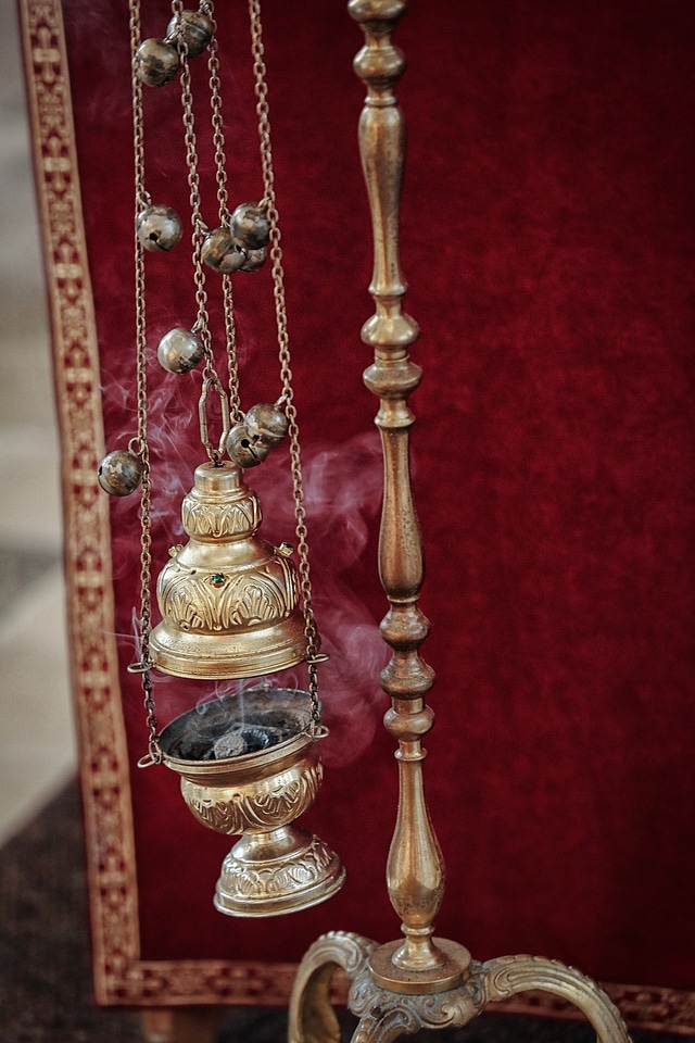 Brass spirituality smoke