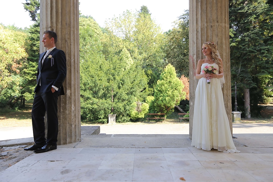 Posing bride groom photo