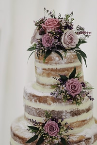 Beautiful Wedding Cake with Roses photo