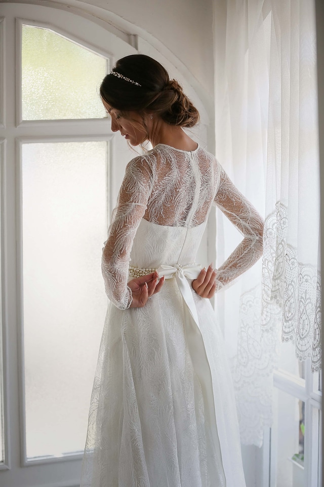 Bride wedding dress windows