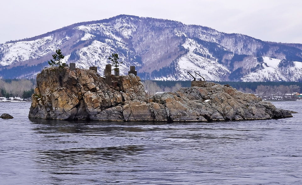 Object snow rock